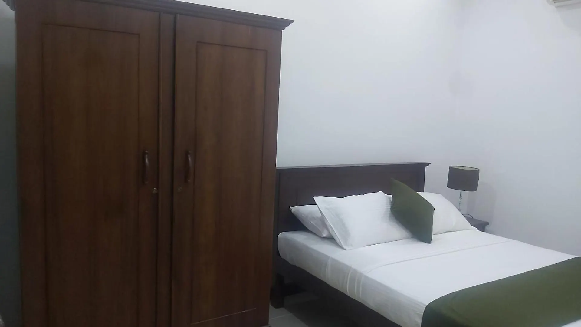 Grey Line Villa Ja-Ela Holiday home